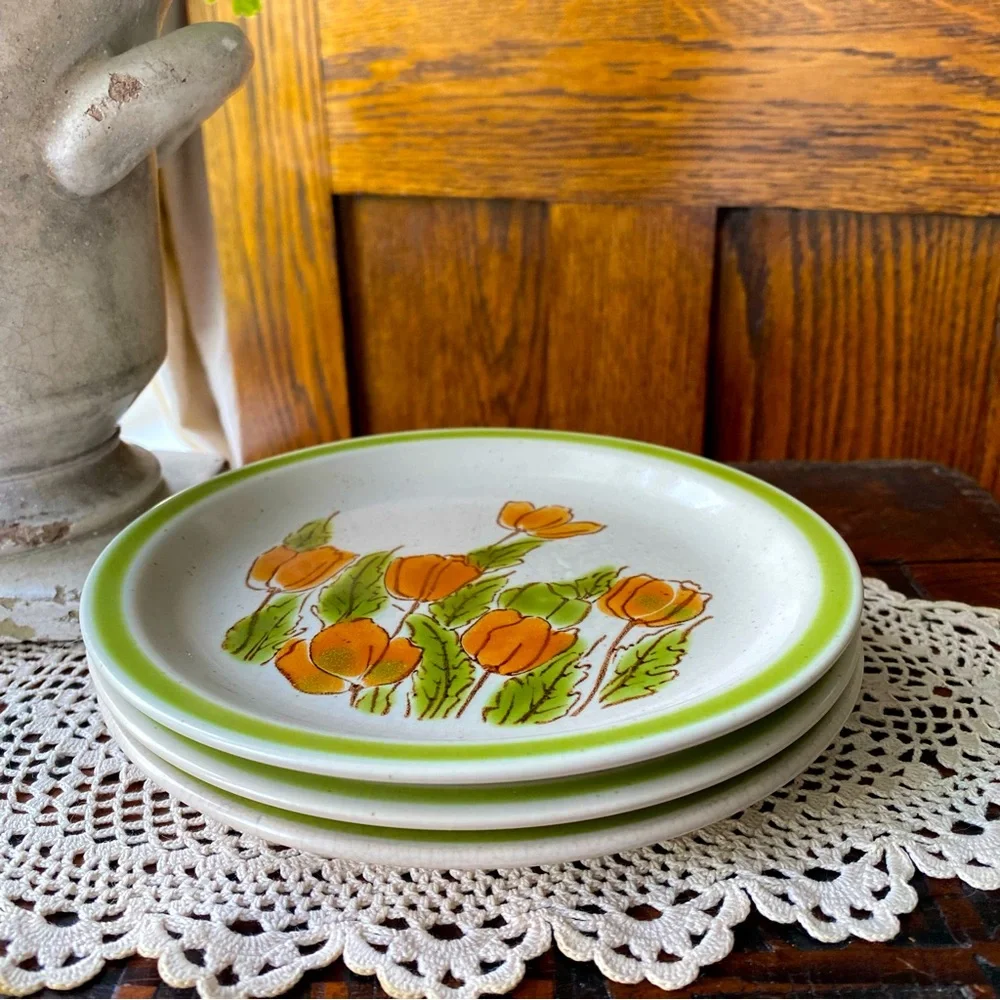 3 Medowbrook California Poppies Plates - Set of 3 Vintage